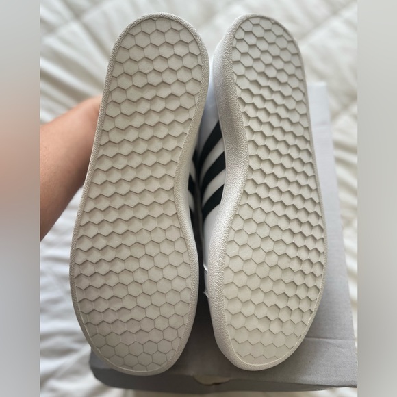 Adidas Grand Court K, White w black stripes, Mens size 7 BNWT - Picture 8 of 9